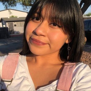 Meet your Posher, Luisa